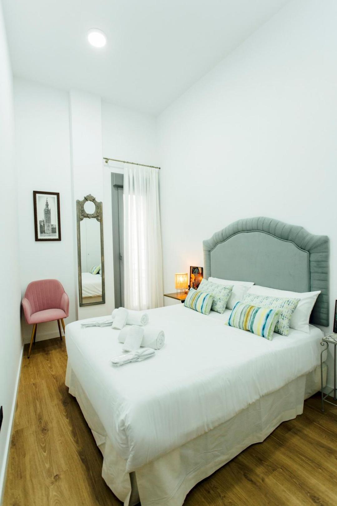 Modern With Seasonal Swimming Pool- 1Bd 1Bth- Goyeneta Apartment Seville Exterior photo